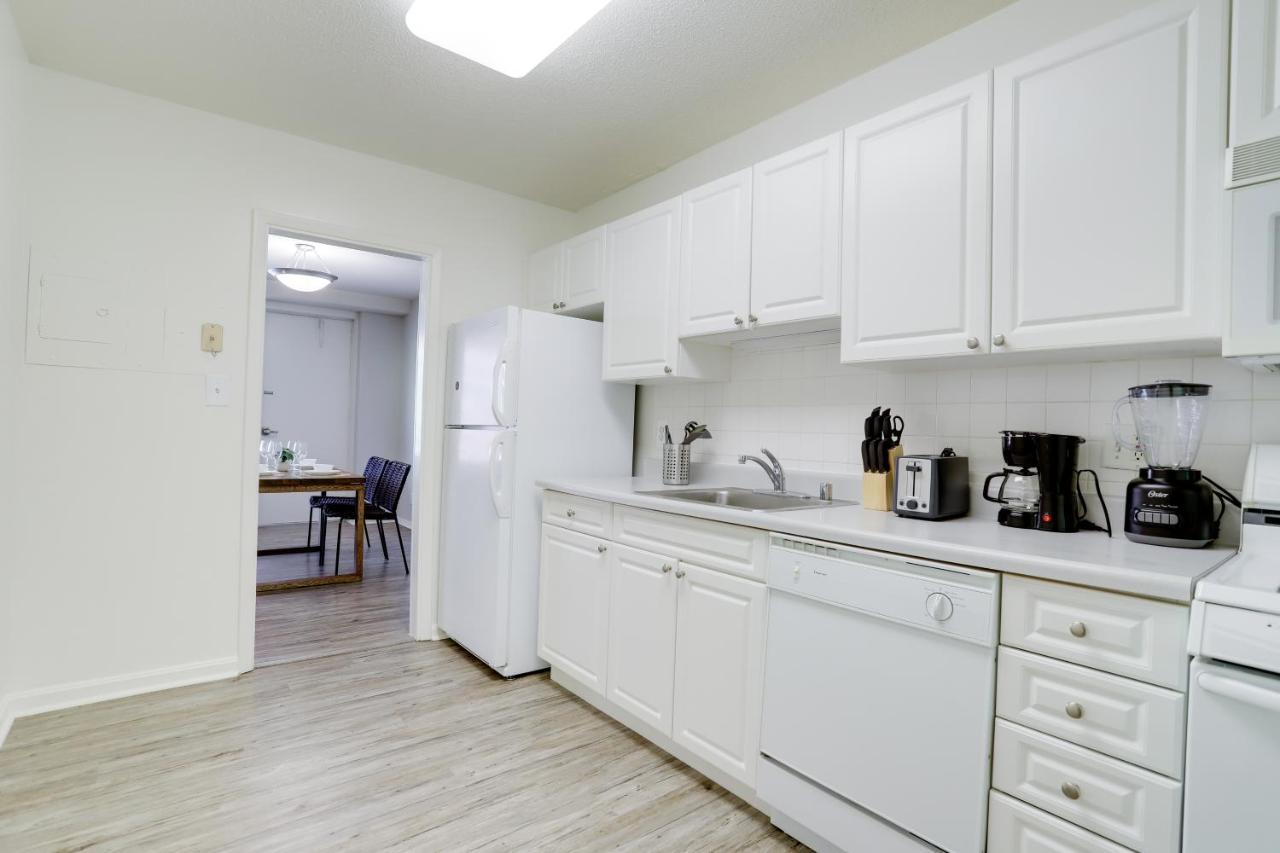 Modern Apartment At Crystal City Arlington Extérieur photo